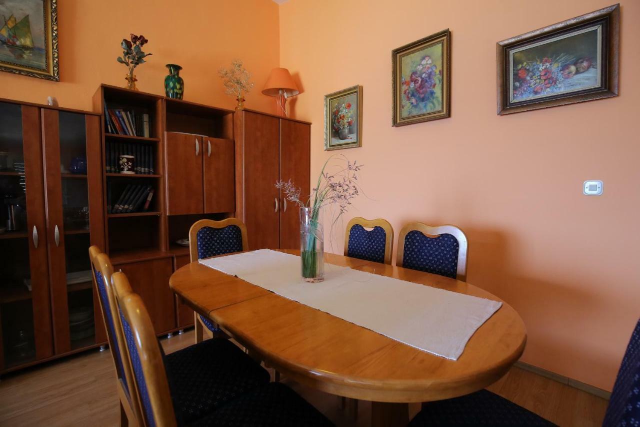 Apartment And Rooms Roko Zaglav Kültér fotó